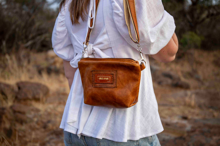 The Mini Cindy Leather Sling